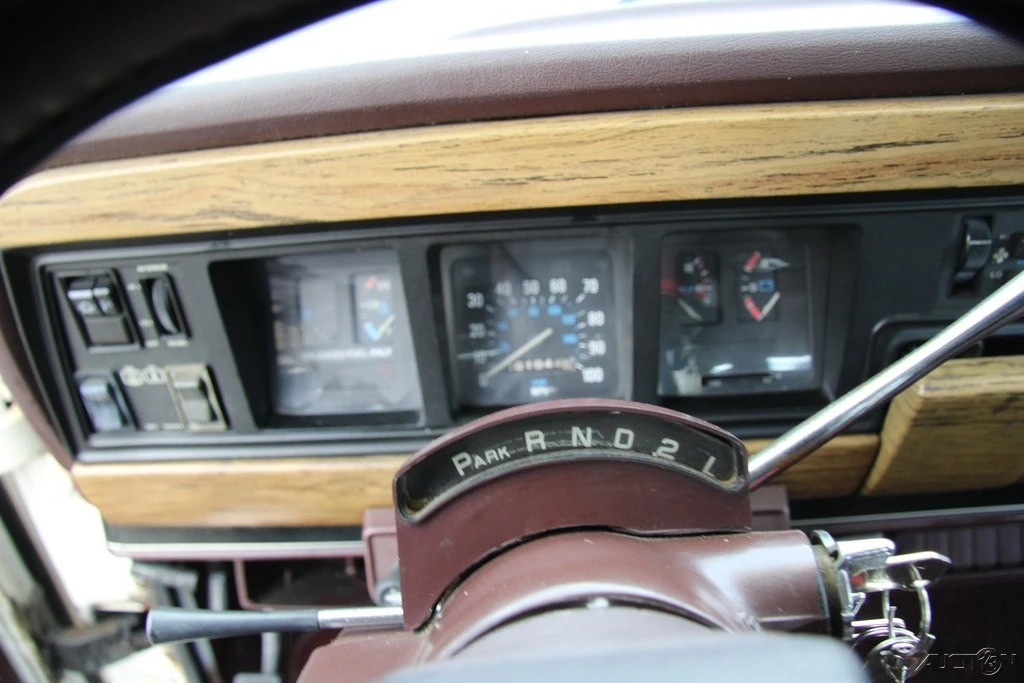 1987 Jeep XJ Wagoneer - Image 13 of 21