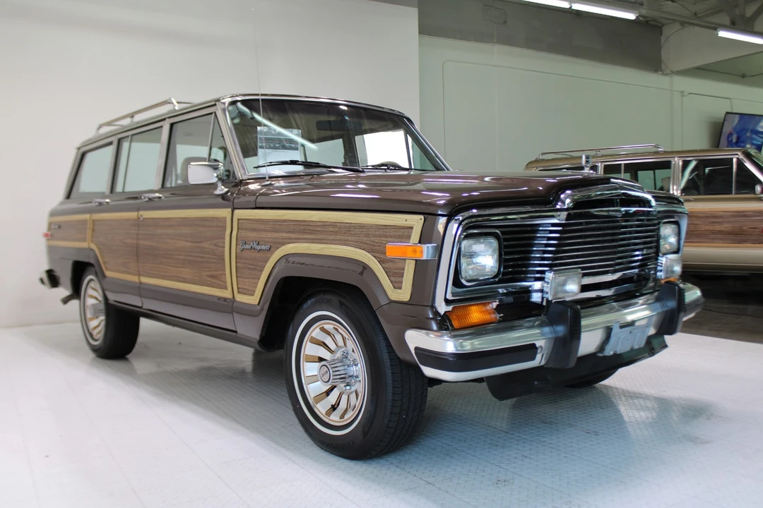 1987 Jeep SJ Wagoneer - Image 10 of 31