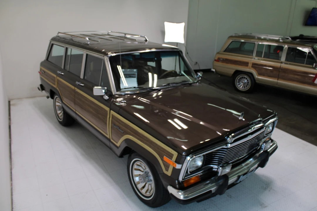 1987 Jeep SJ Wagoneer - Image 25 of 31