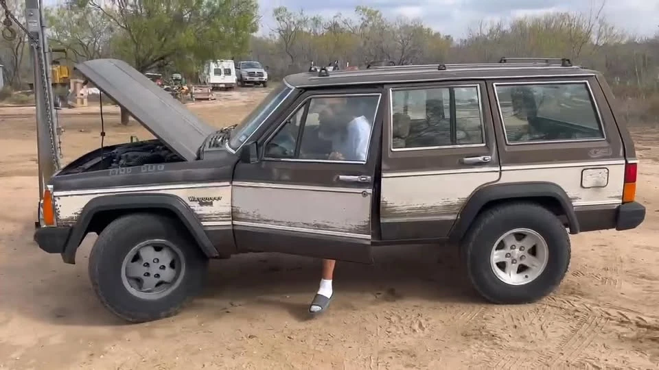 1987 Jeep SJ Wagoneer - Image 10 of 10