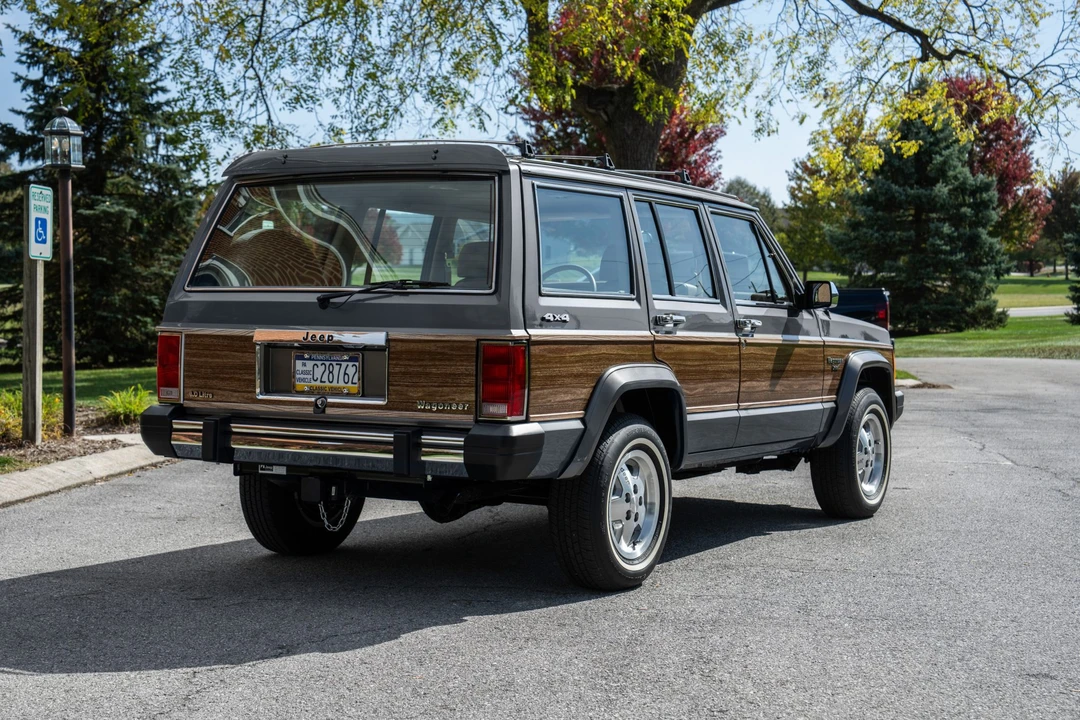 1987 Jeep XJ Wagoneer - Image 6 of 31