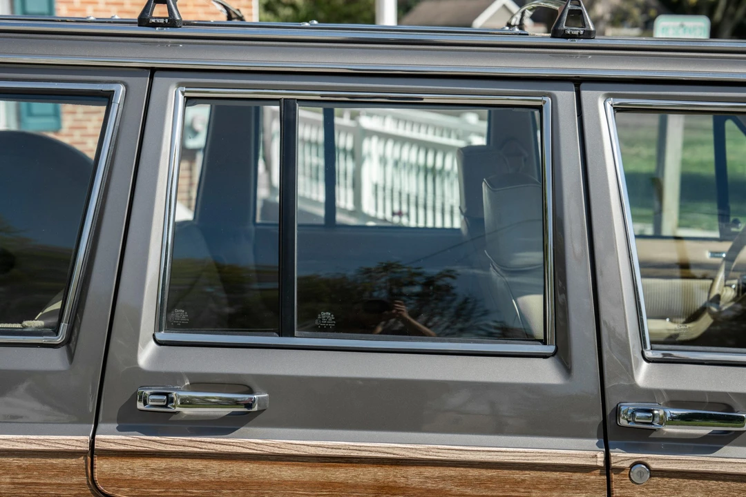 1987 Jeep XJ Wagoneer - Image 25 of 31