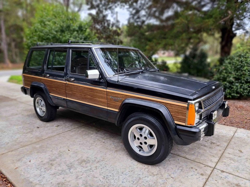 1987 Jeep SJ Wagoneer - Image 25 of 31