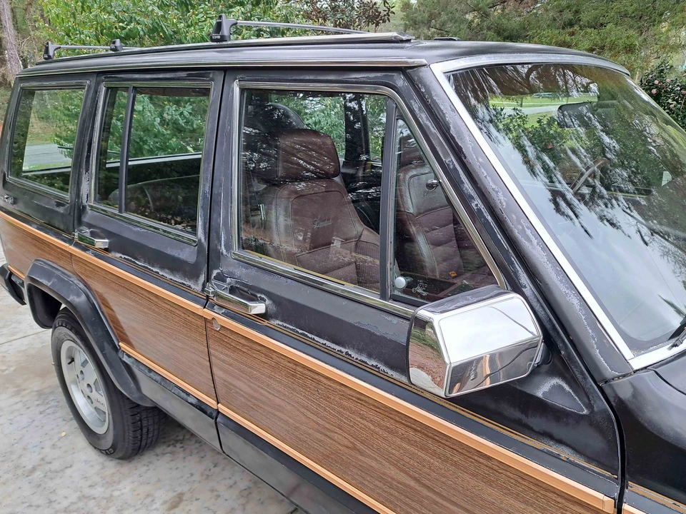 1987 Jeep SJ Wagoneer - Image 7 of 31
