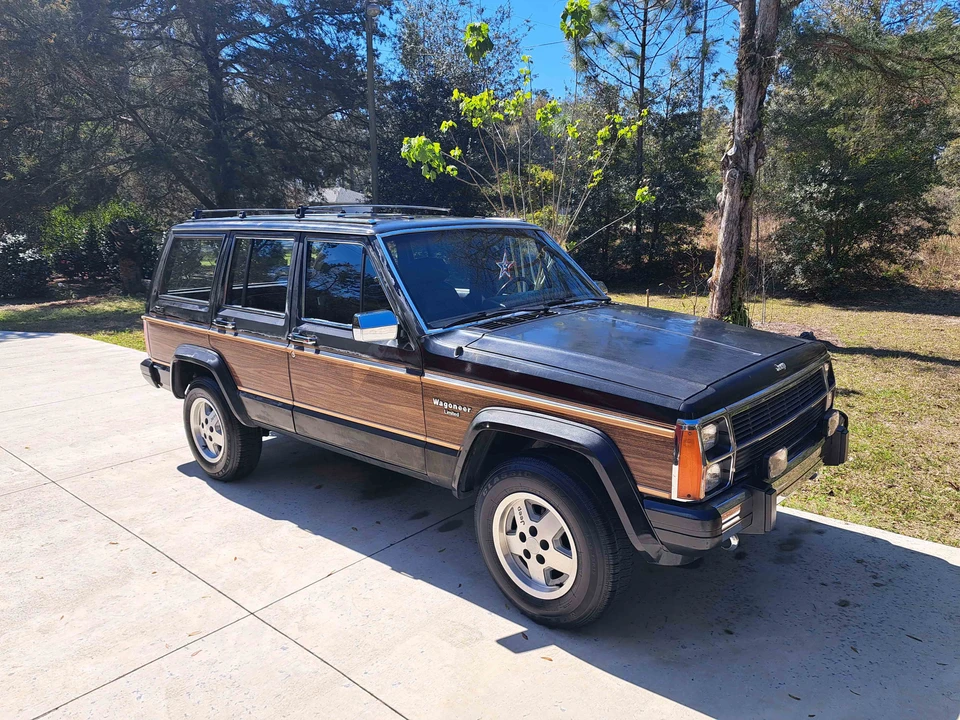 1987 Jeep SJ Wagoneer - Image 9 of 31