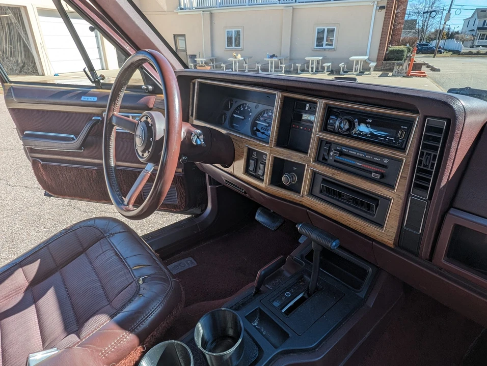 1987 Jeep XJ Wagoneer - Image 30 of 31