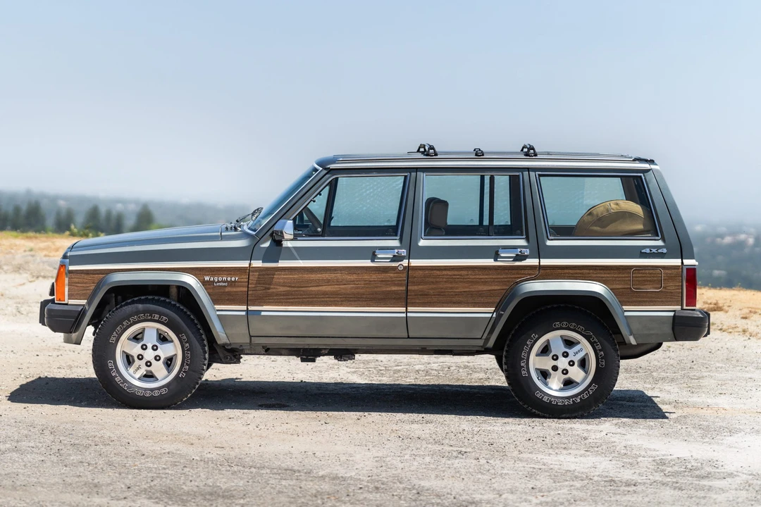 1987 Jeep XJ Wagoneer - Image 2 of 31