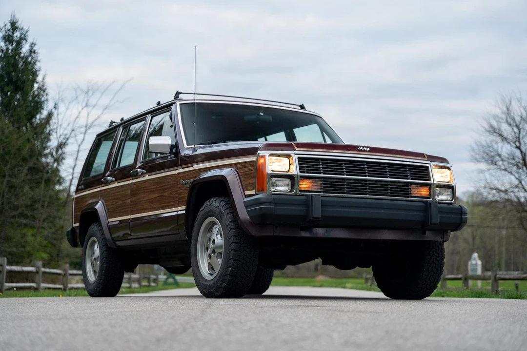 1987 Jeep XJ Wagoneer - Image 19 of 31