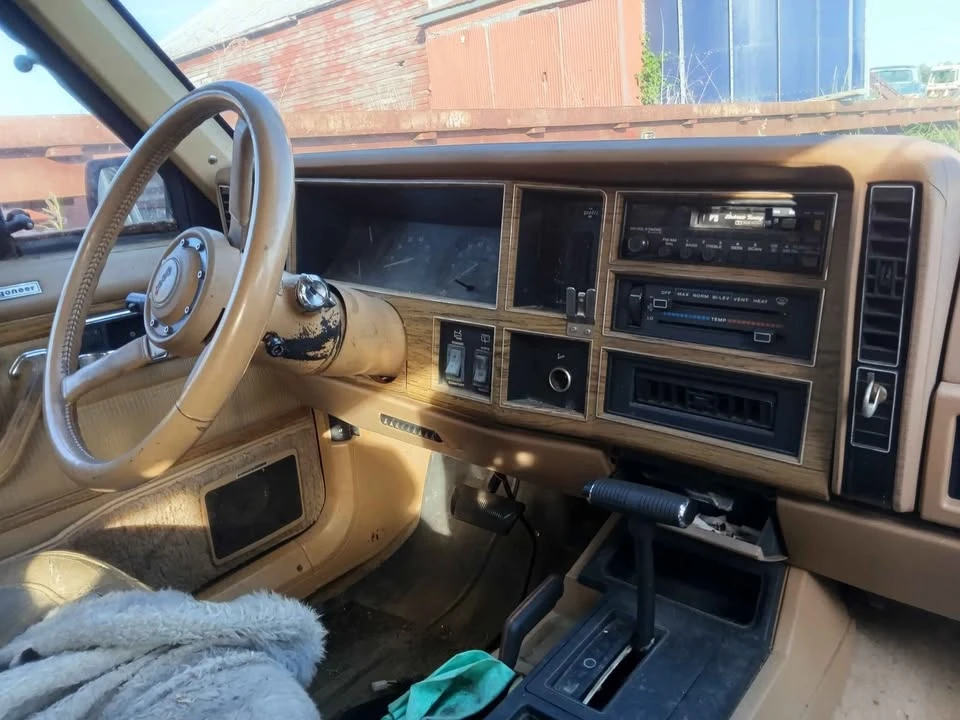 1987 Jeep SJ Wagoneer - Image 2 of 9