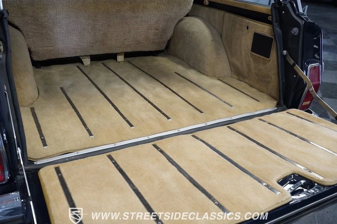 1987 Jeep SJ Wagoneer - Image 10 of 21