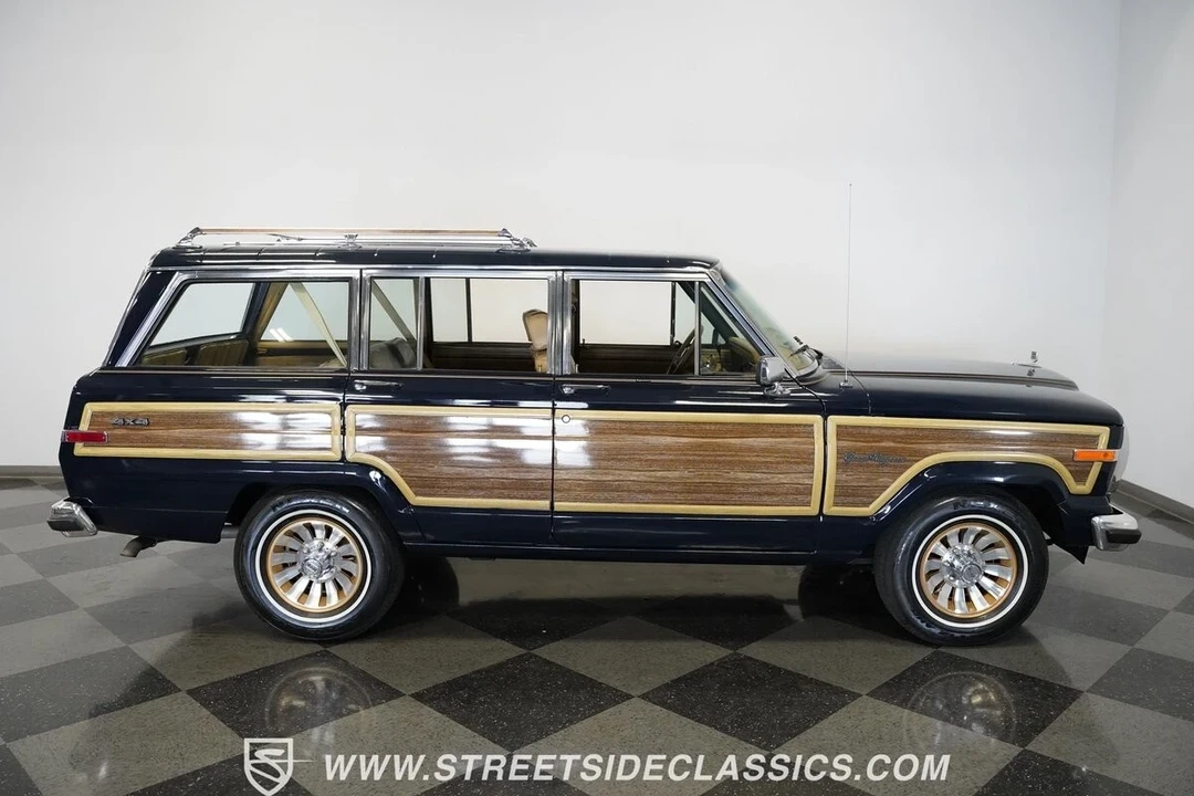 1987 Jeep SJ Wagoneer - Image 16 of 21