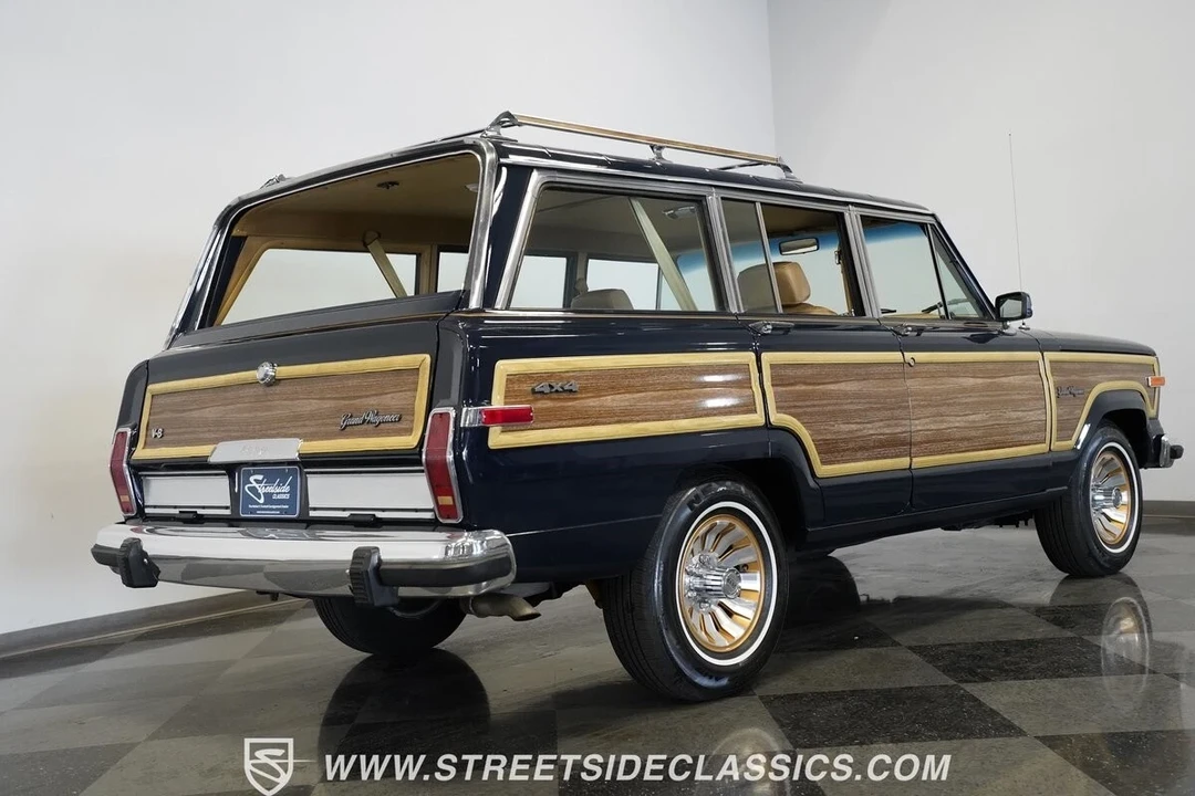 1987 Jeep SJ Wagoneer - Image 15 of 21