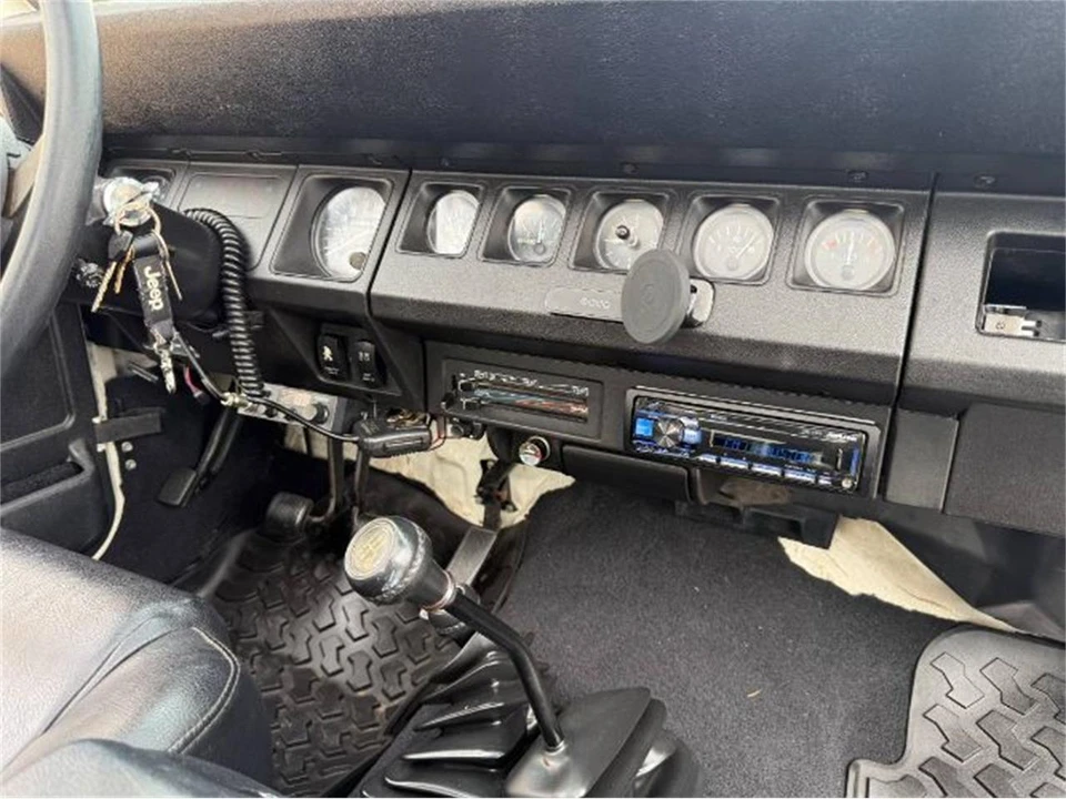 1987 Jeep YJ Wrangler - Image 14 of 22