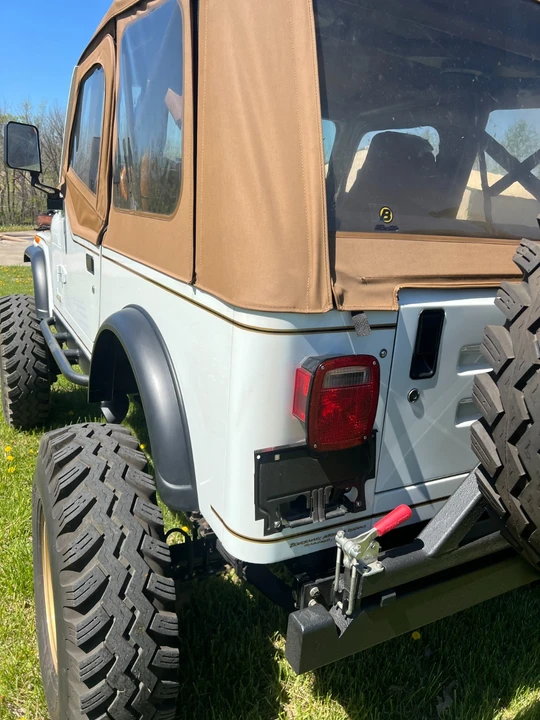 1987 Jeep YJ Wrangler - Image 14 of 25