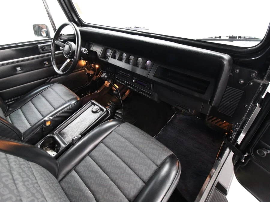 1987 Jeep YJ Wrangler - Image 9 of 12