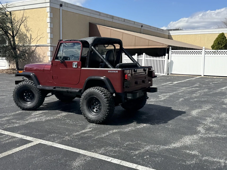 1987 Jeep YJ Wrangler - Image 9 of 31