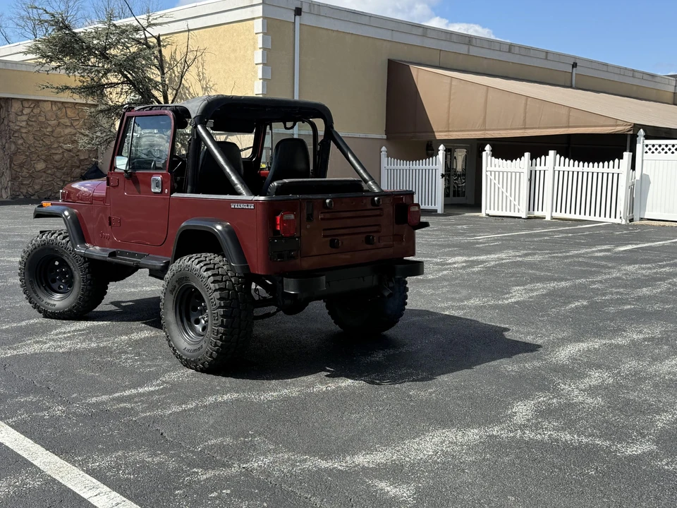 1987 Jeep YJ Wrangler - Image 10 of 31