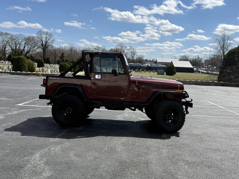 1987 Jeep YJ Wrangler - Image 17 of 31