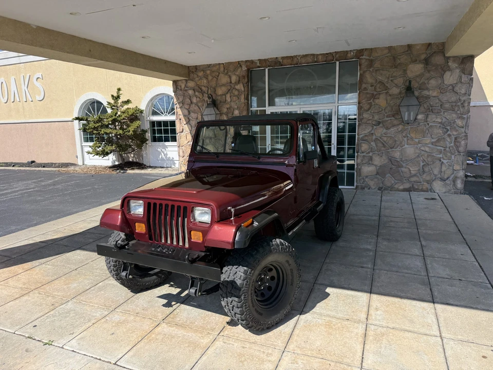 1987 Jeep YJ Wrangler - Image 23 of 31