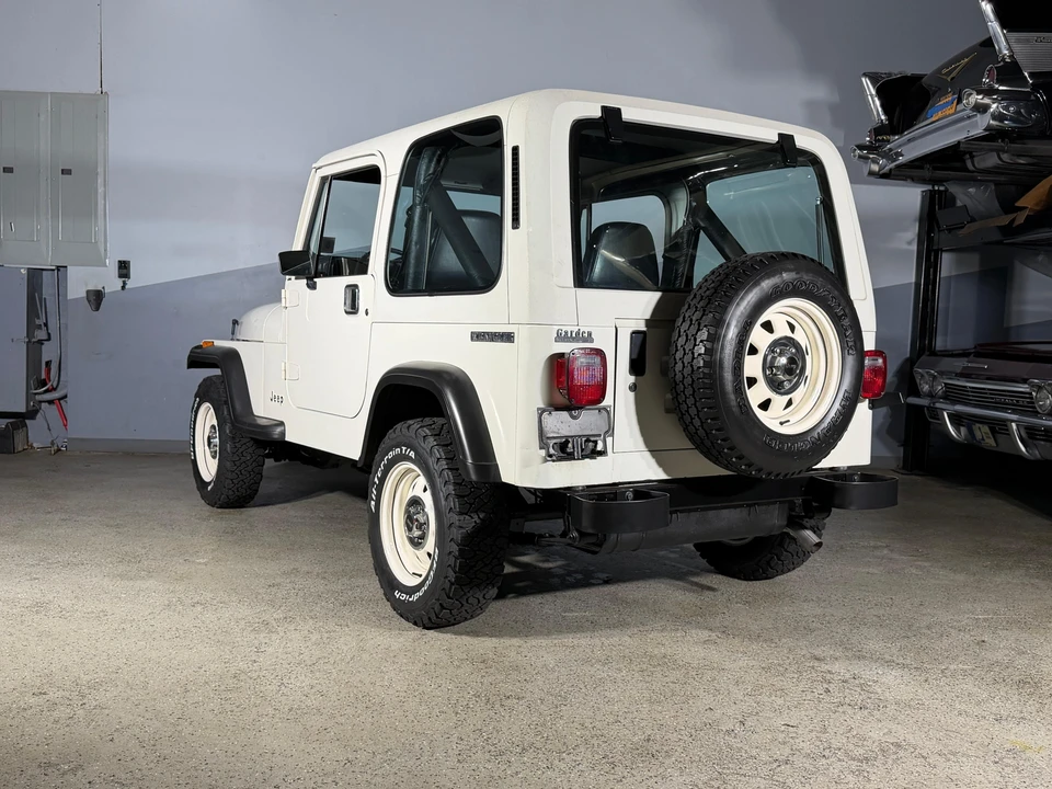 1987 Jeep YJ Wrangler - Image 13 of 31