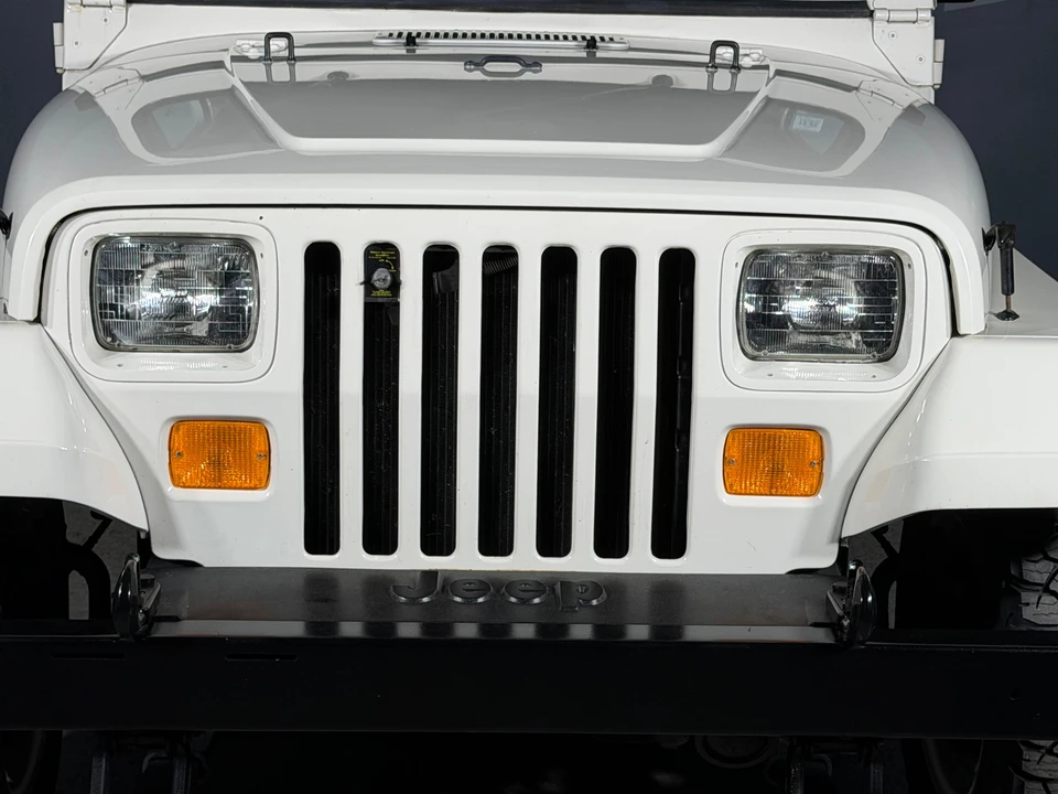 1987 Jeep YJ Wrangler - Image 27 of 31