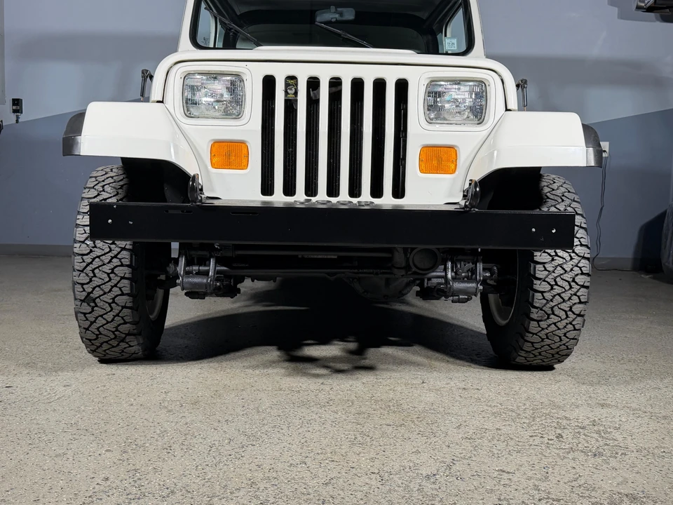 1987 Jeep YJ Wrangler - Image 25 of 31