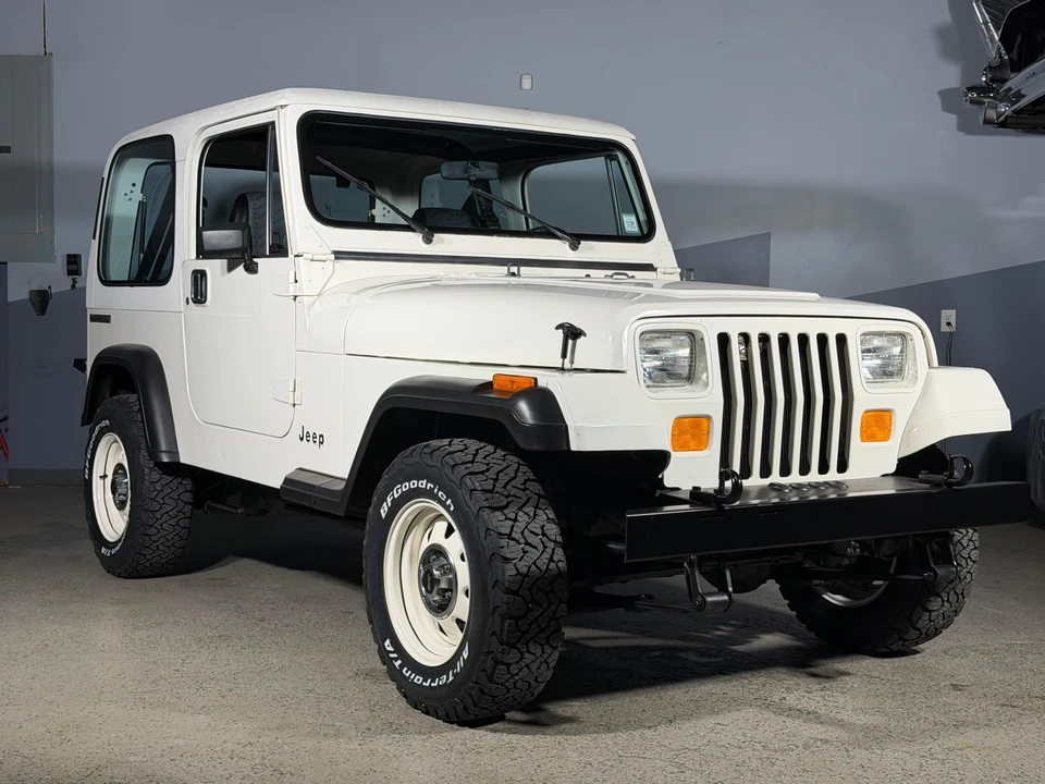 1987 Jeep YJ Wrangler - Image 20 of 31
