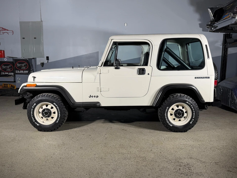 1987 Jeep YJ Wrangler - Image 11 of 31
