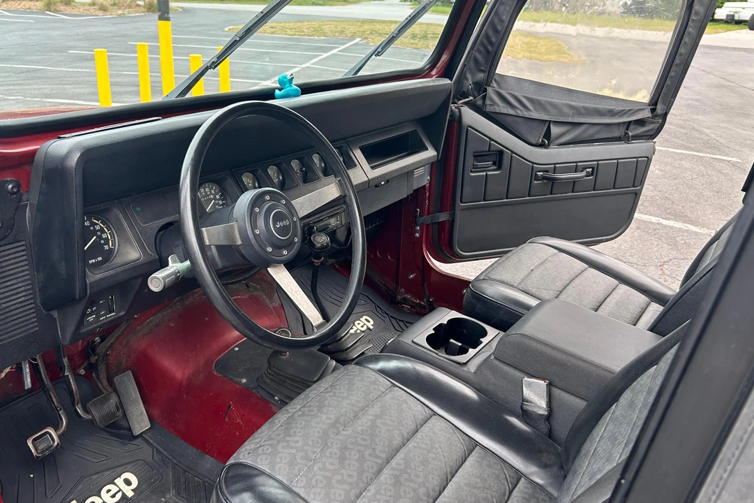 1987 Jeep YJ Wrangler - Image 21 of 31