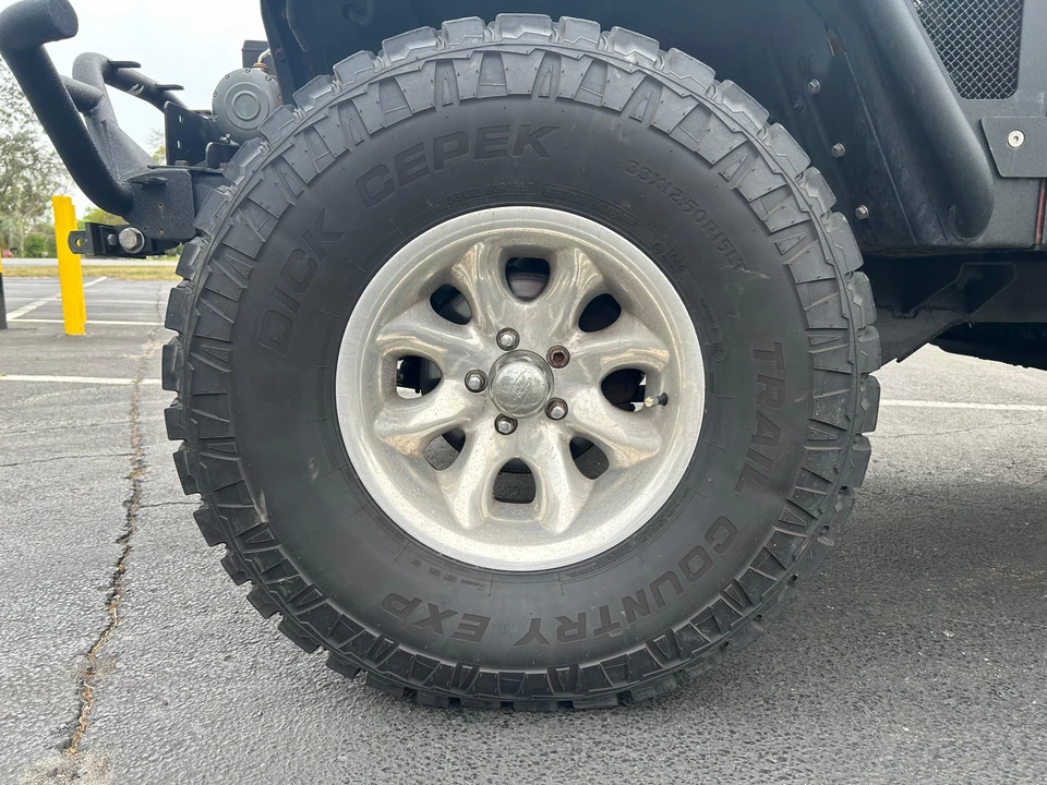 1987 Jeep YJ Wrangler - Image 17 of 31
