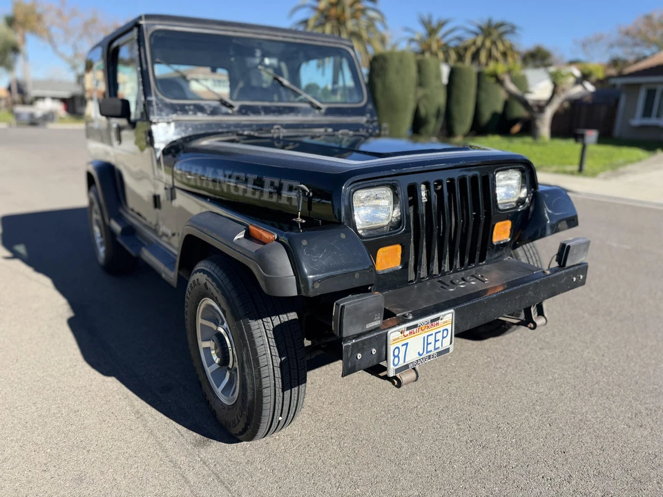 1987 Jeep YJ Wrangler - Image 17 of 31