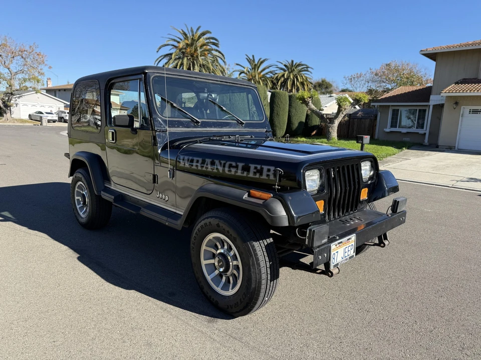 1987 Jeep YJ Wrangler - Image 18 of 31