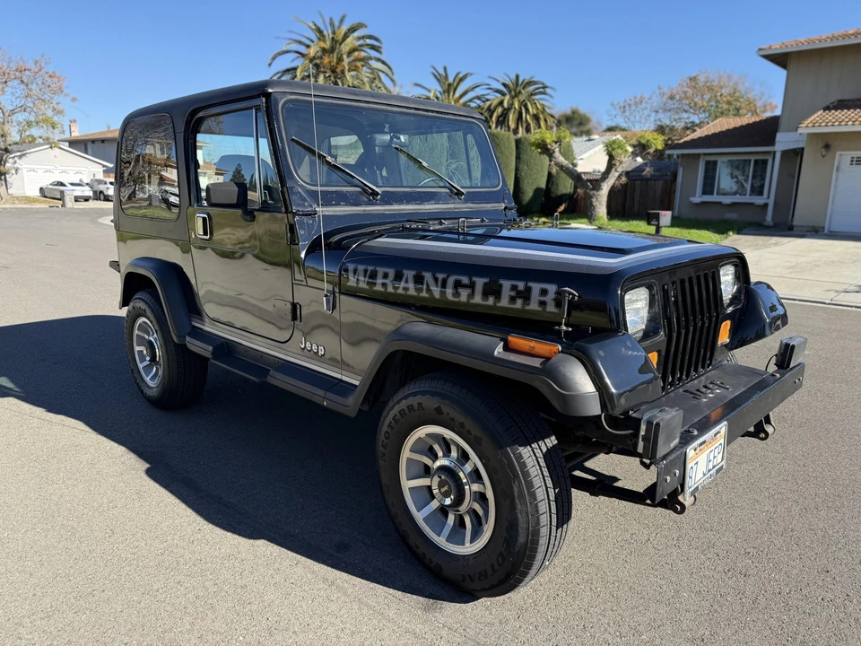 1987 Jeep YJ Wrangler - Image 14 of 31