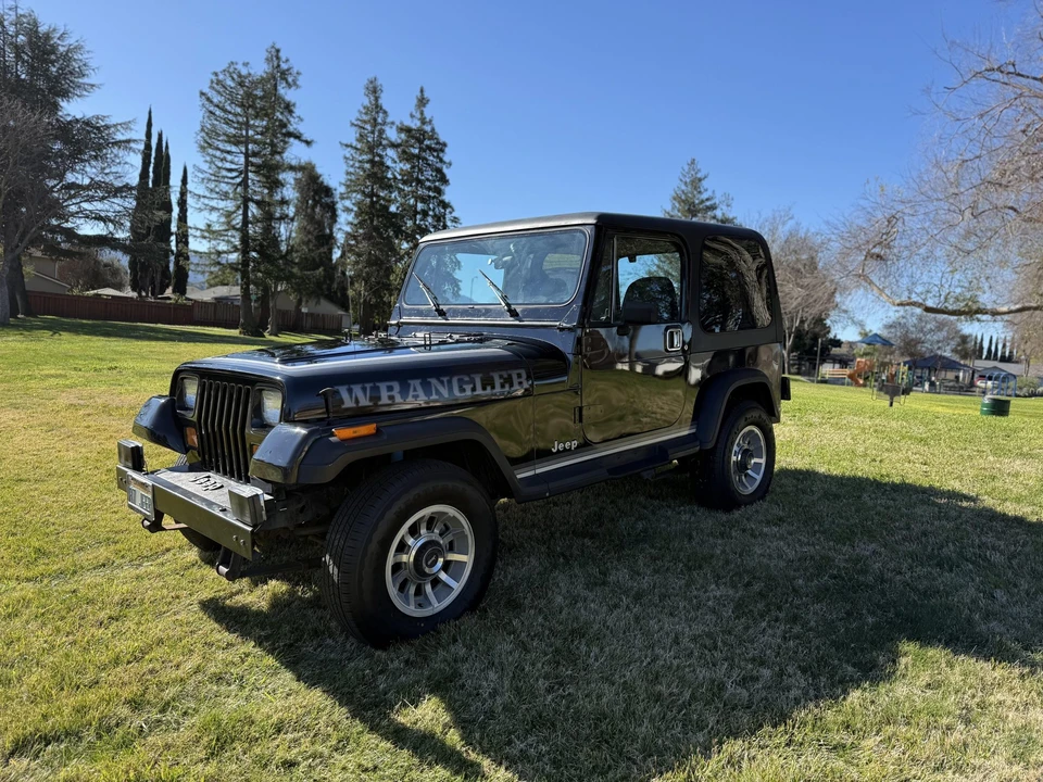 1987 Jeep YJ Wrangler - Image 20 of 31