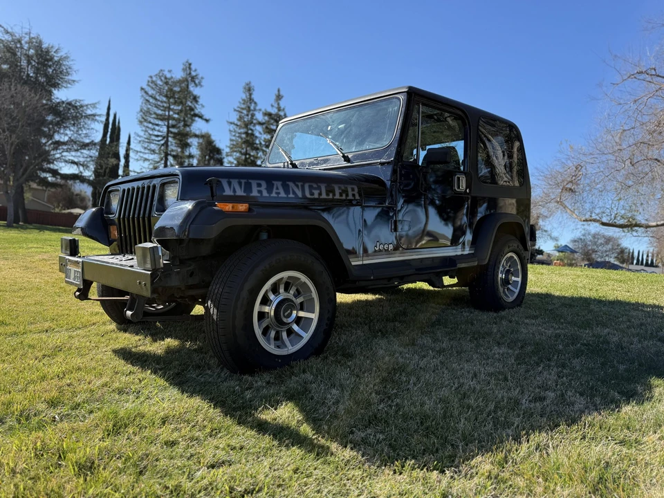 1987 Jeep YJ Wrangler - Image 21 of 31