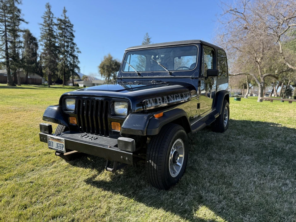 1987 Jeep YJ Wrangler - Image 19 of 31
