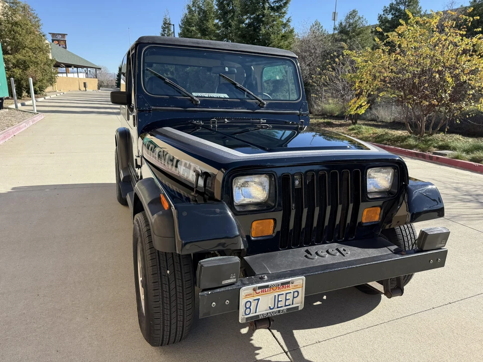 1987 Jeep YJ Wrangler - Image 28 of 31