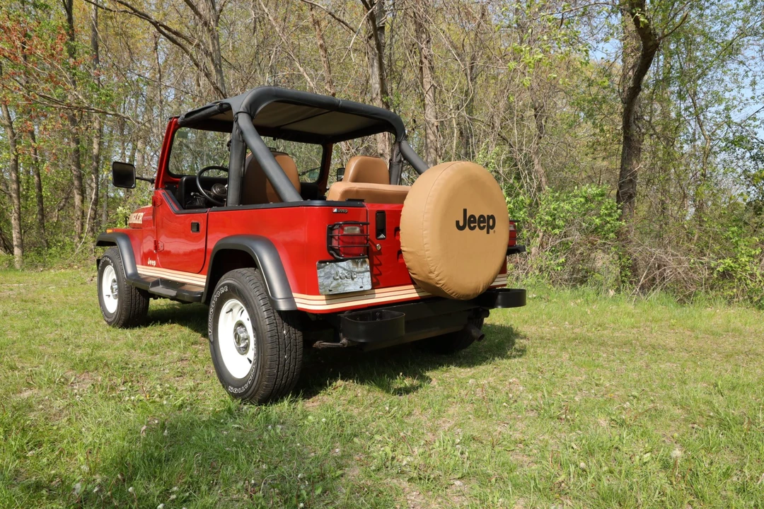 1987 Jeep YJ Wrangler - Image 12 of 31