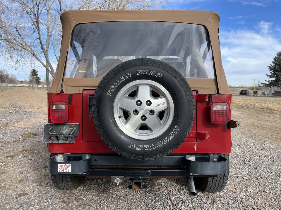 1987 Jeep YJ Wrangler - Image 13 of 31