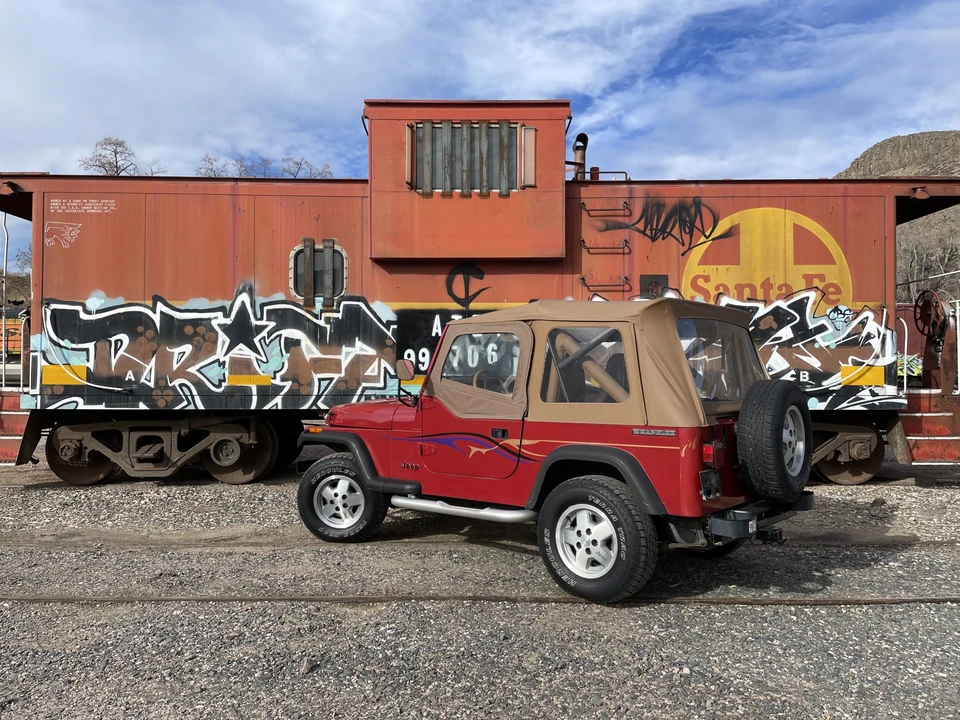 1987 Jeep YJ Wrangler - Image 24 of 31
