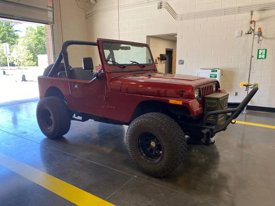 1987 Jeep YJ Wrangler - Image 4 of 4