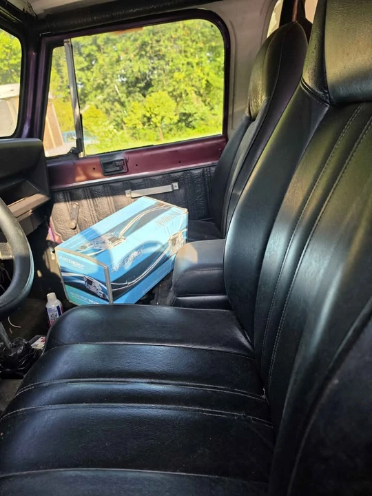 1987 Jeep YJ Wrangler - Image 4 of 5