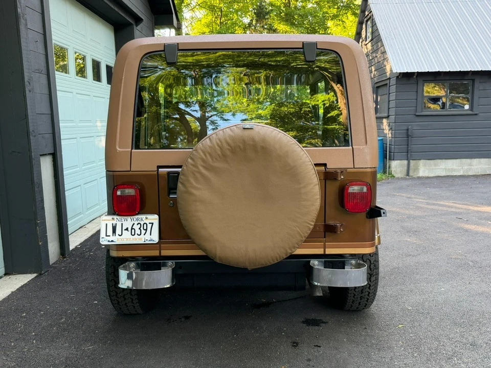 1987 Jeep YJ Wrangler - Image 16 of 29