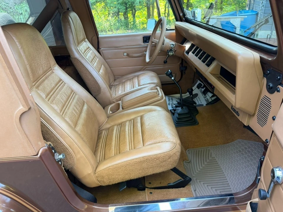 1987 Jeep YJ Wrangler - Image 24 of 29