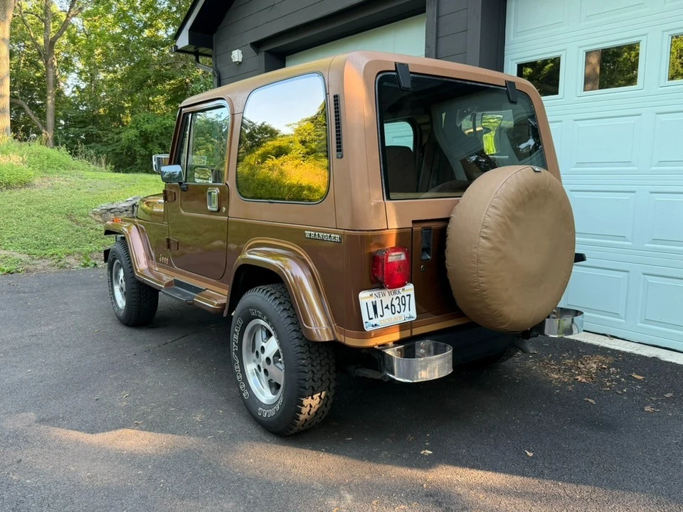 1987 Jeep YJ Wrangler - Image 17 of 29