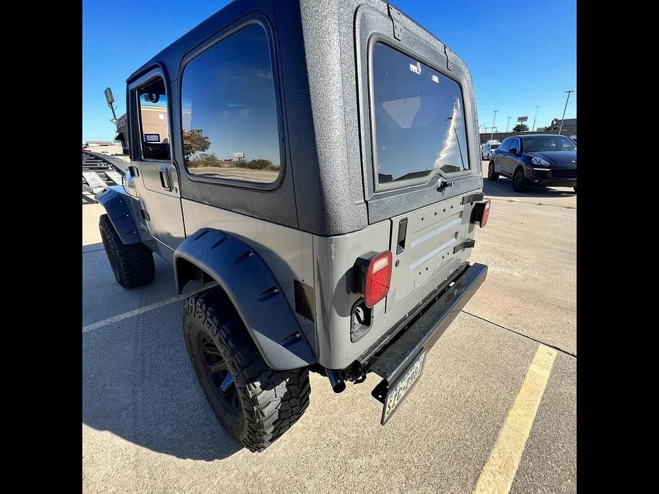 1987 Jeep YJ Wrangler - Image 6 of 12
