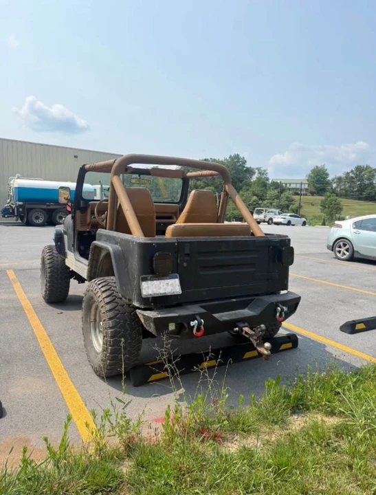 1987 Jeep YJ Wrangler - Image 5 of 11