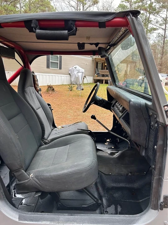 1987 Jeep YJ Wrangler - Image 5 of 10