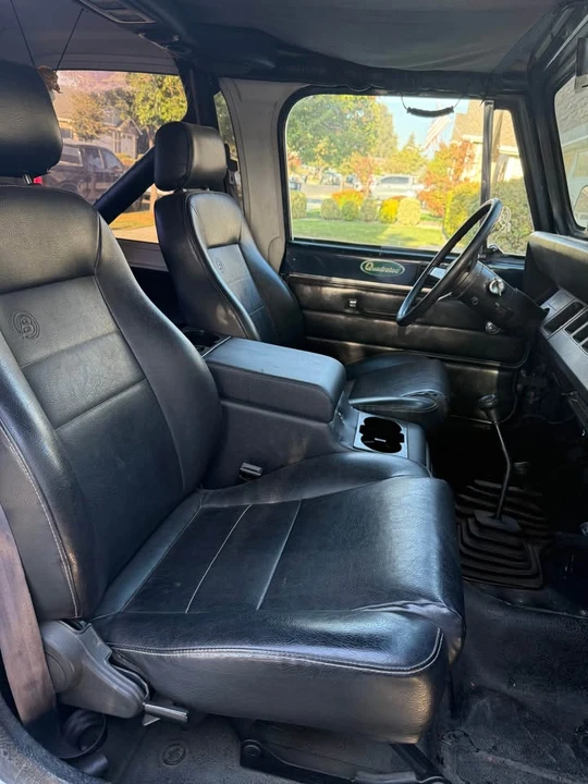 1987 Jeep YJ Wrangler - Image 5 of 6