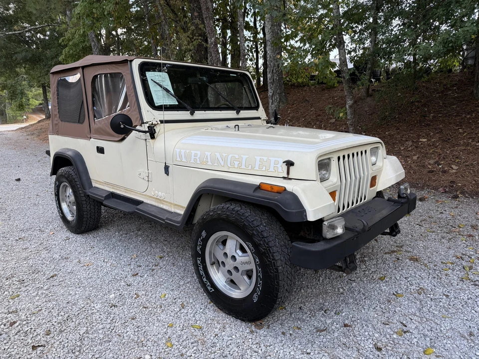 1987 Jeep YJ Wrangler - Image 13 of 31